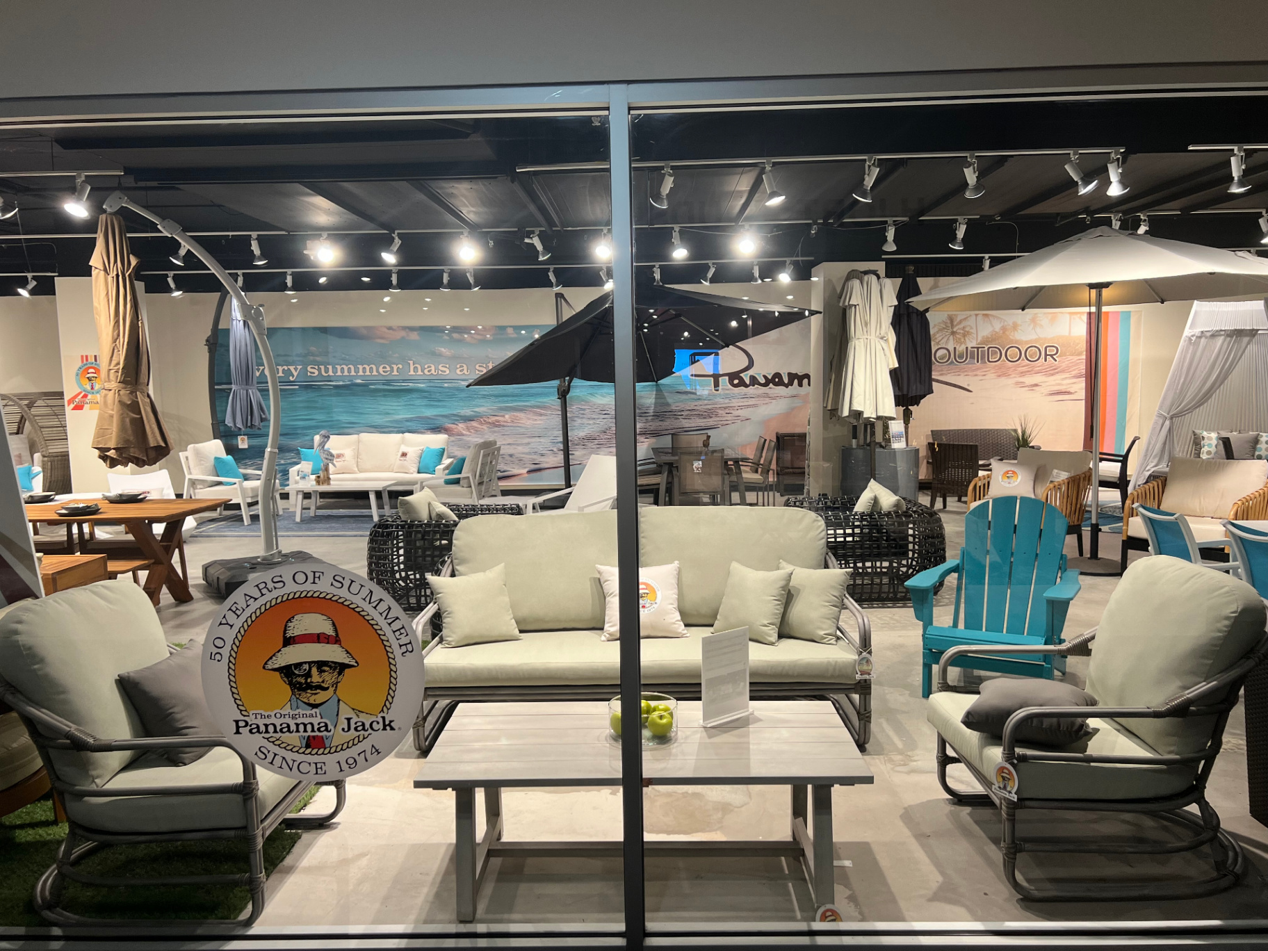 Panama Jack Outdoor Showroom Display