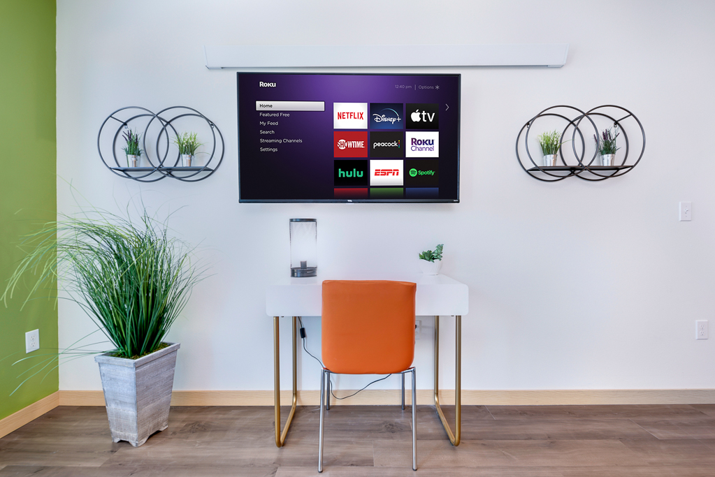 Modern Work Desk Setup