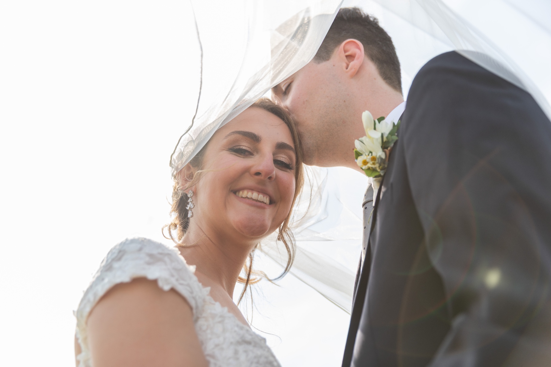 Lauren and Jordyn kiss at Olde Homestead