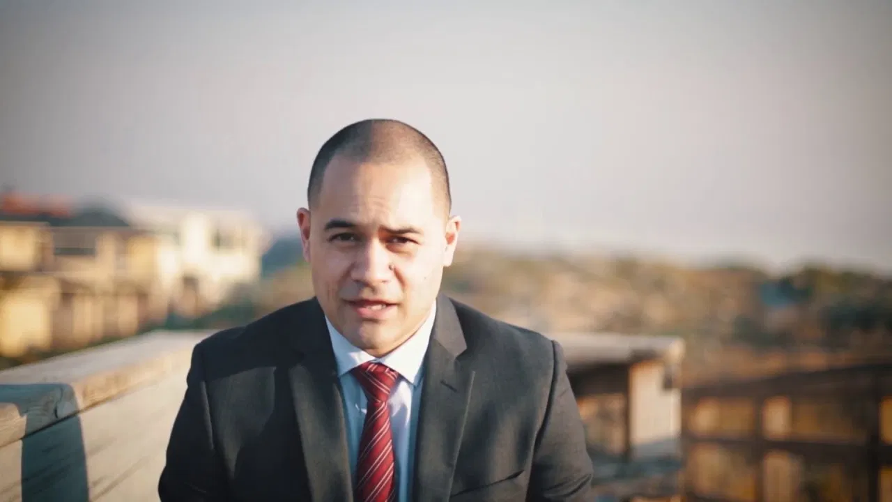 Professional Real Estate Agent Marketing