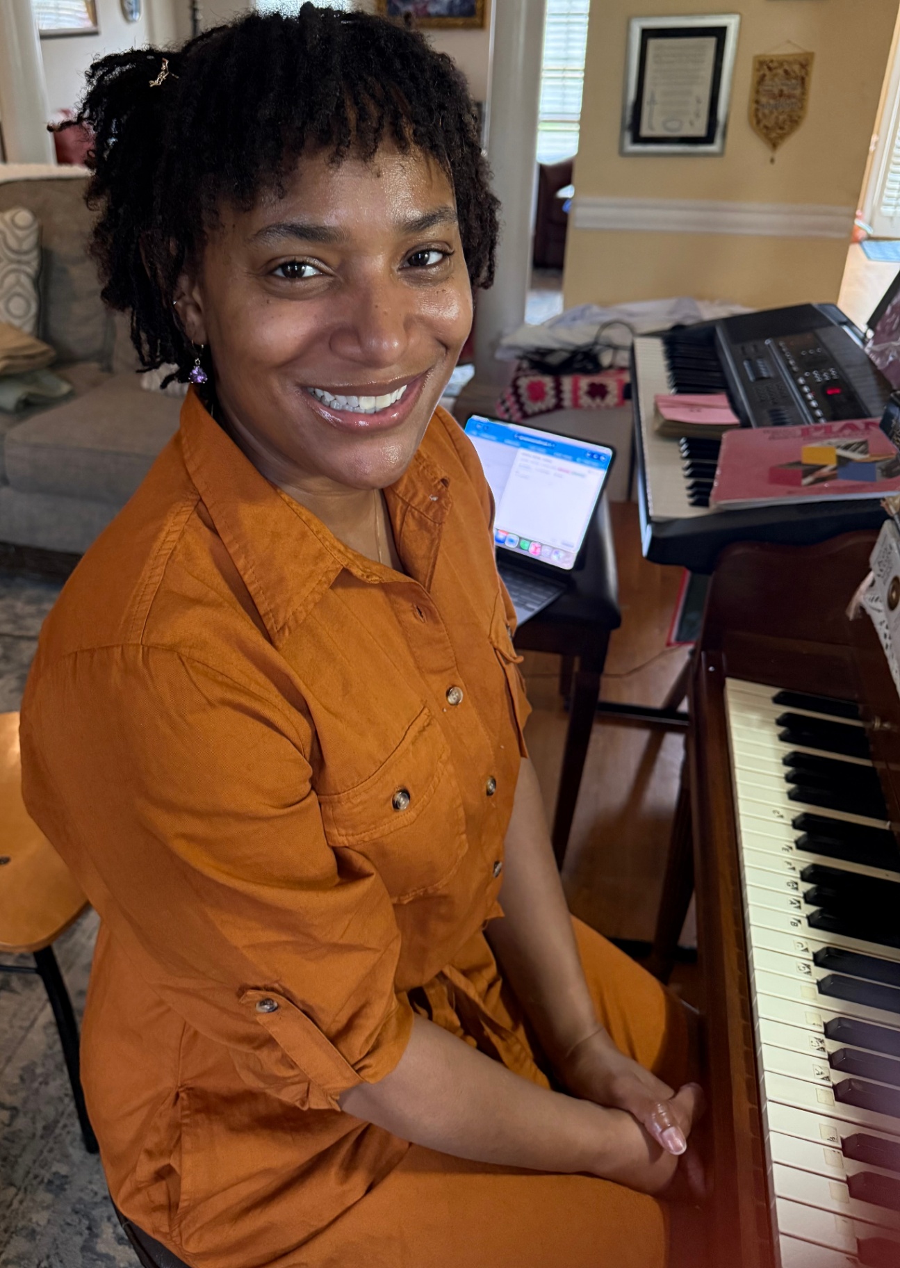 Convenient online booking and studio atmosphere