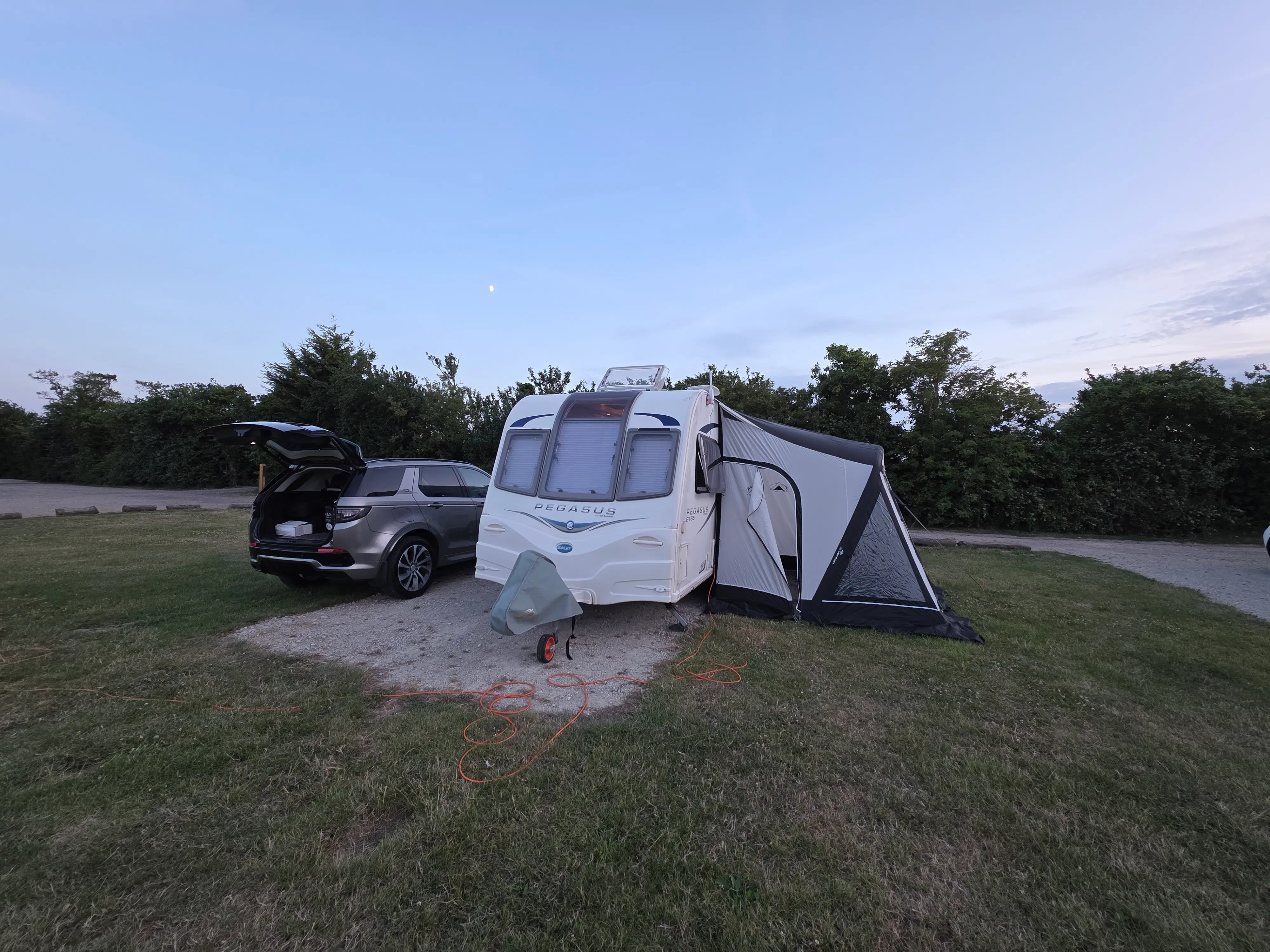 Our Coachman Acadia 565 set up on the pitch at Sandwich Lakes Campsite in Kent.