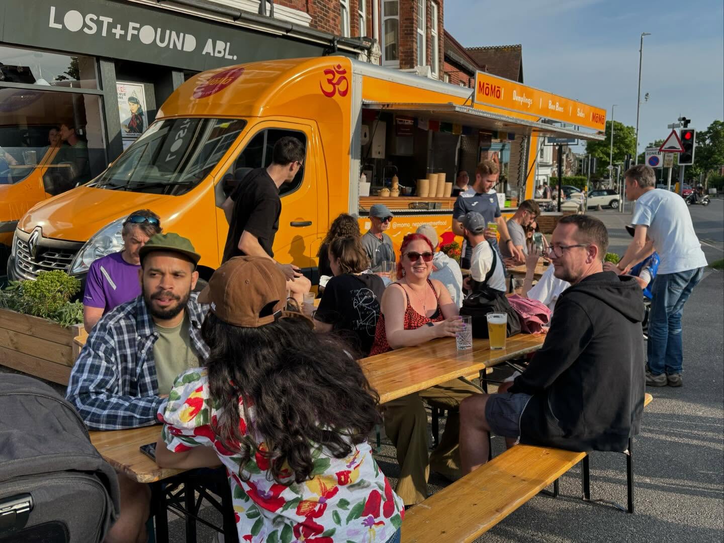 Outdoor dining with street food partnership