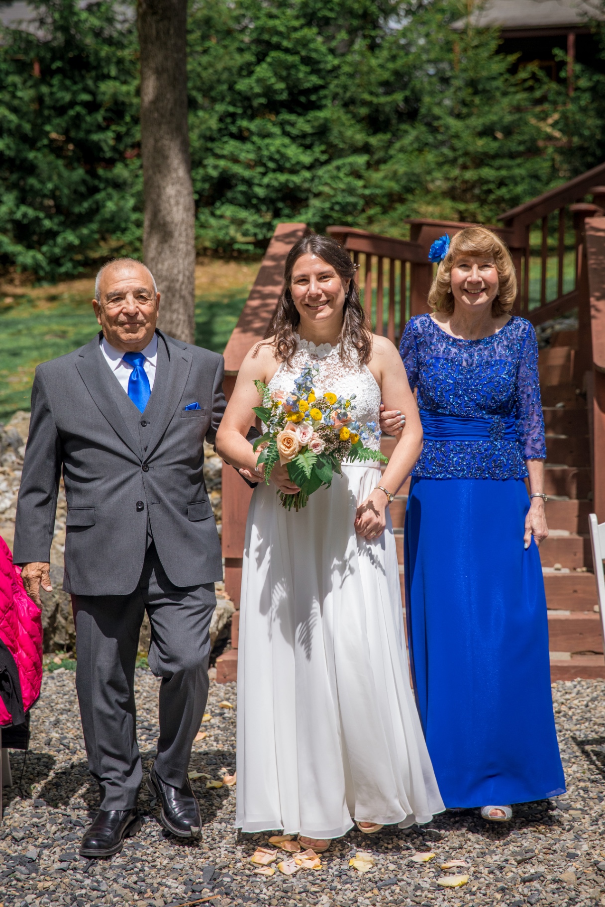 Victoria and Paul wedding portrait at Stroudsmoor Inn