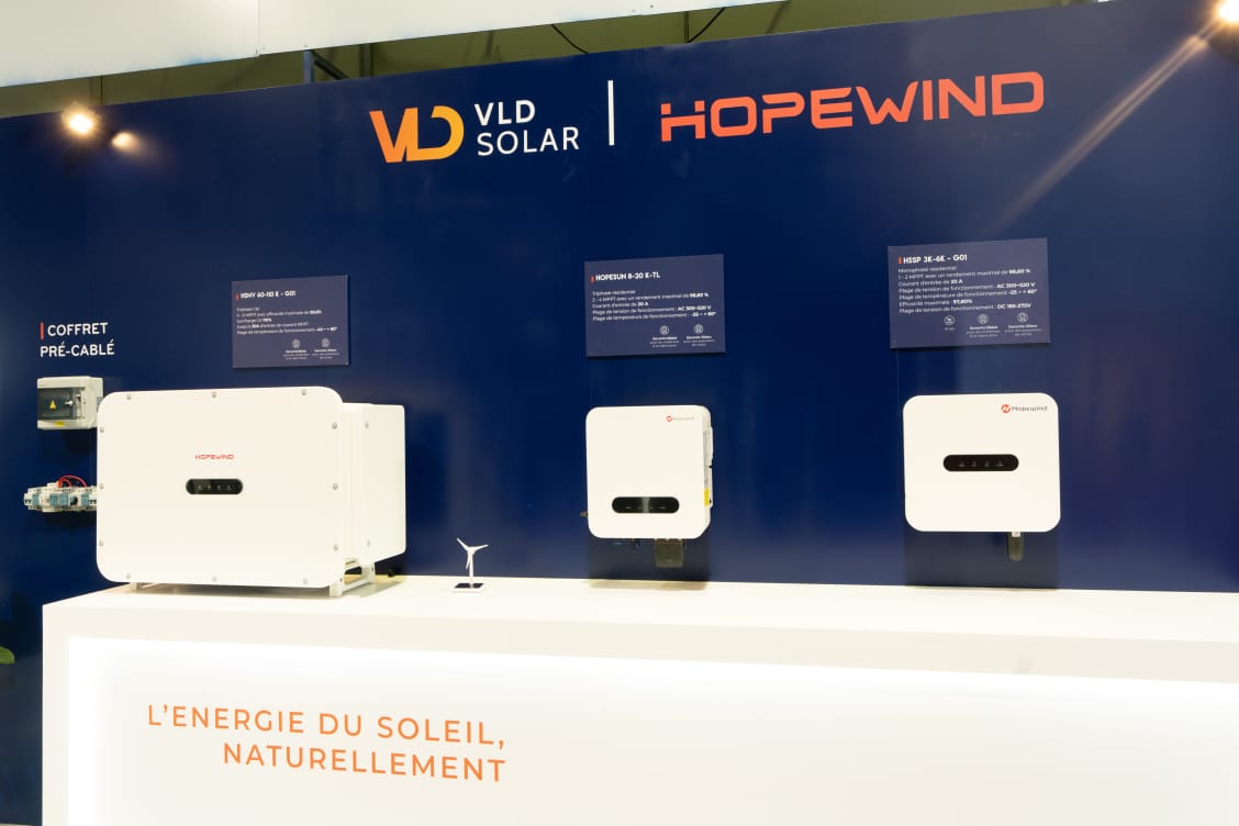 VLD SOLAR display booth