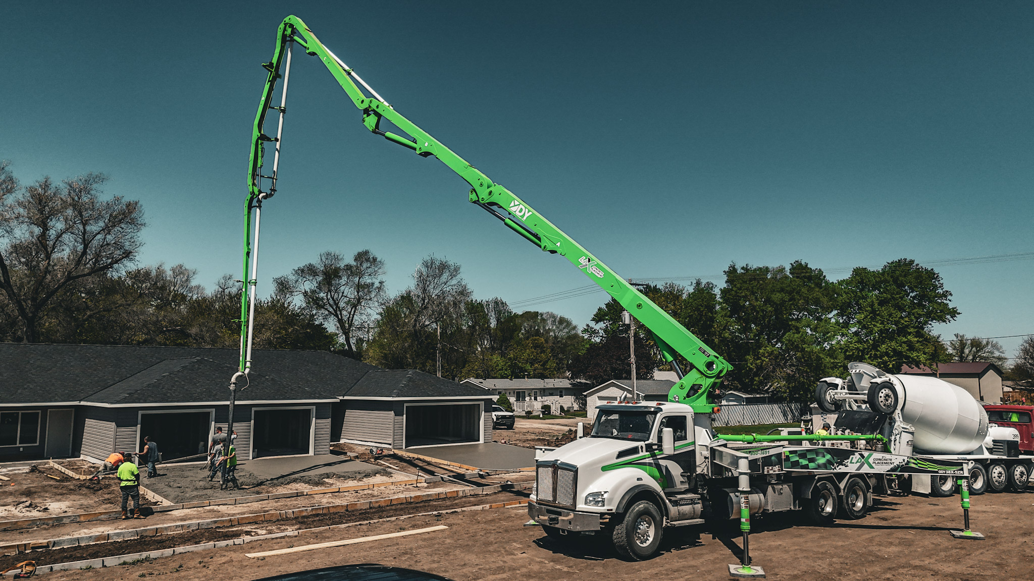 [HERO] Grand Island Concrete Contractor: Commercial & Residential Services