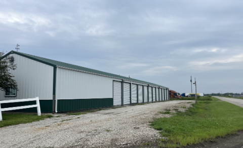 Multi-bay storage facility