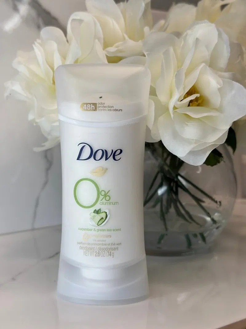 Dove deodorant with cucumber and green tea