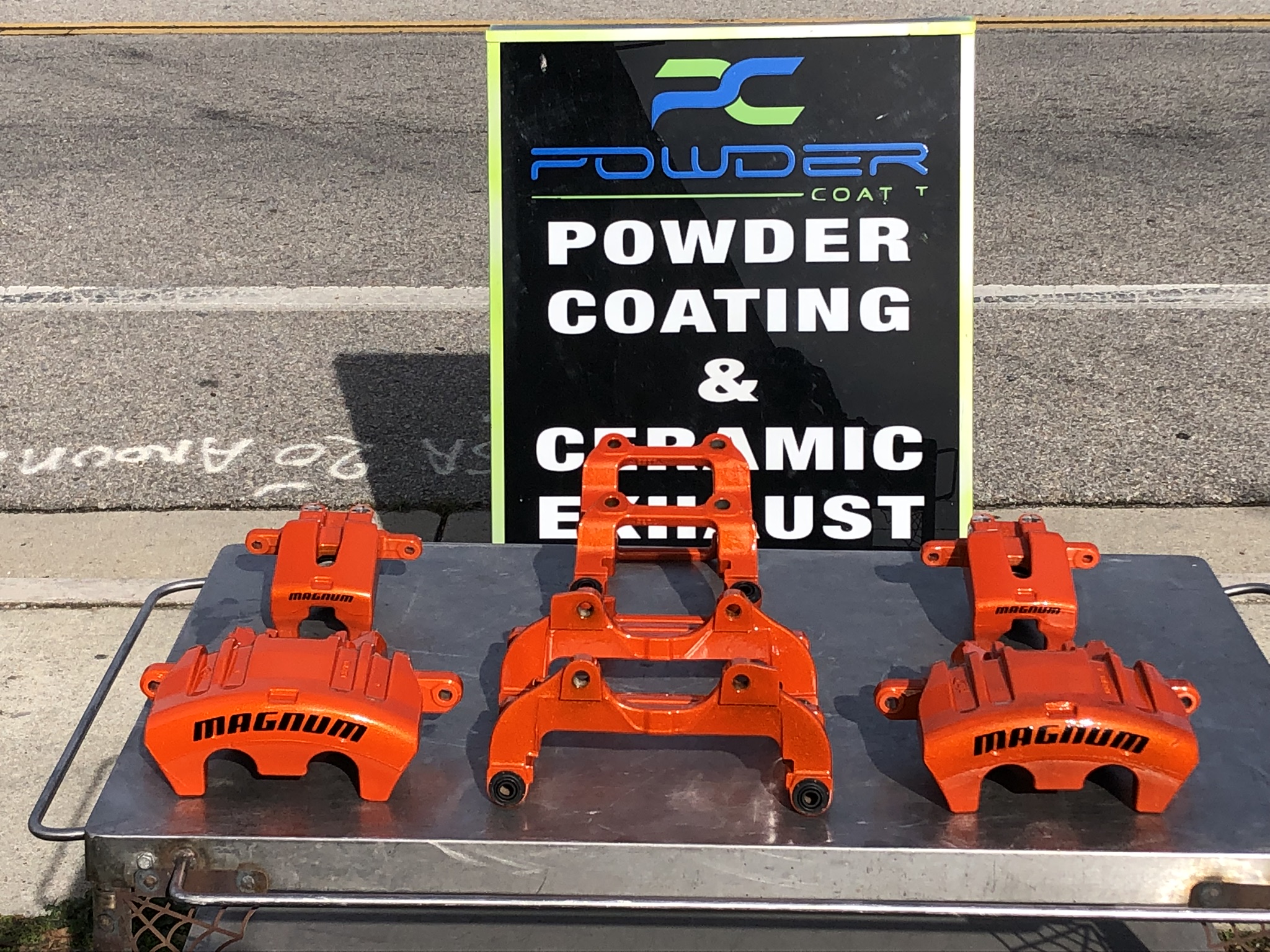 Hemi Orange powder coated Dodge Magnum caliper with a “Magnum” decal (real customer photo)