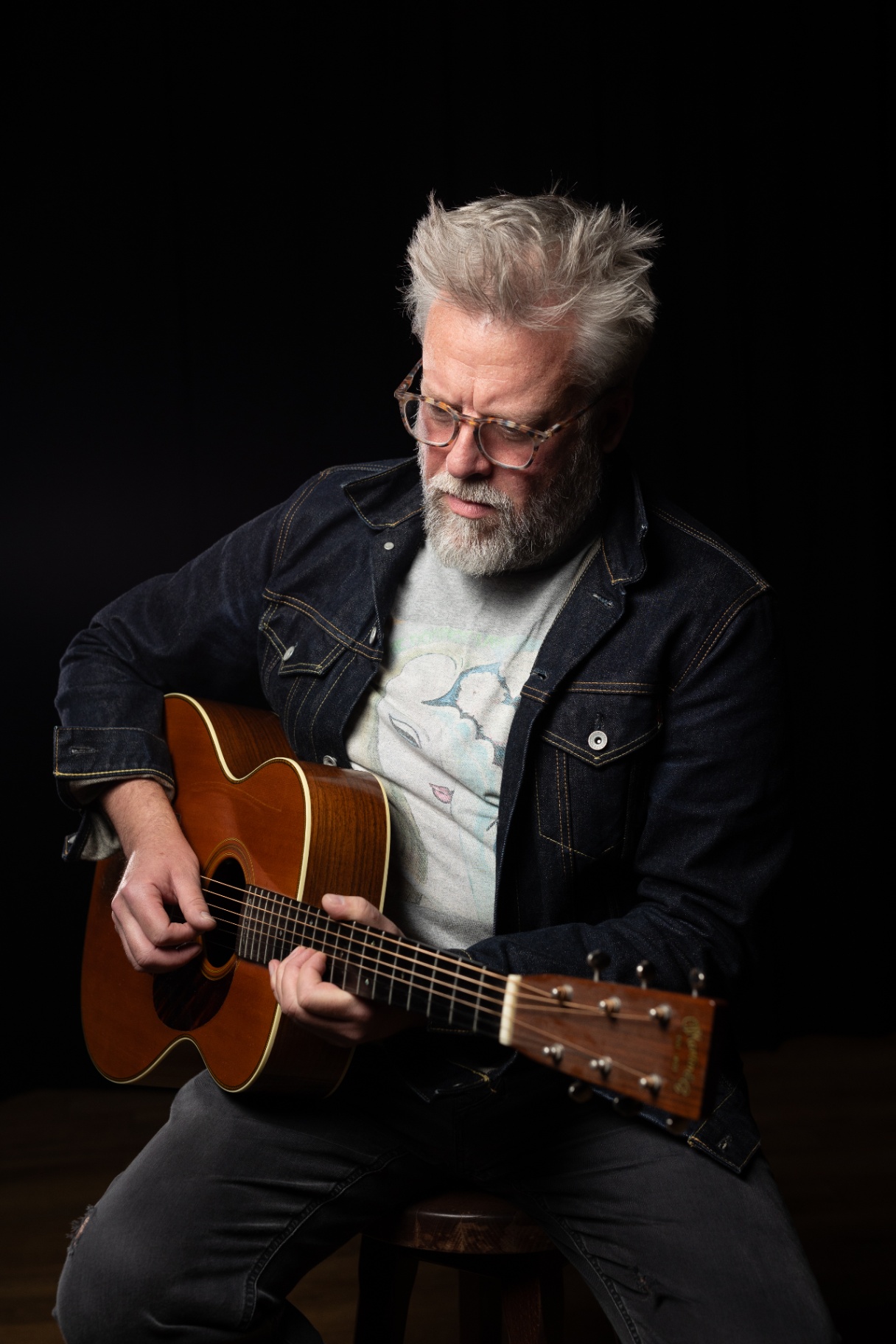 Damo and the Dominos - Frontman Portrait