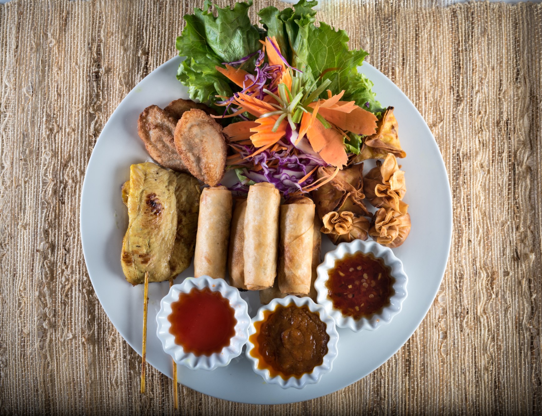 Thai Moon Sampler—shattering golden crunch with aromatic dipping sauces (authentic photo)