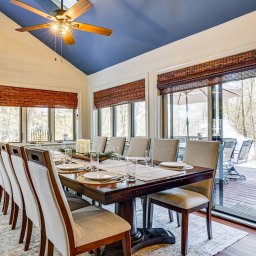Spacious dining area at Bearly Roughing It with dining table seating for 10
